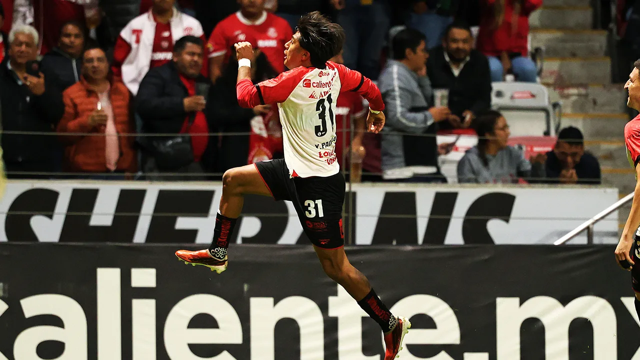 Con goles de Elías Manoel y Yael Padilla, la jauría empató en Toluca.